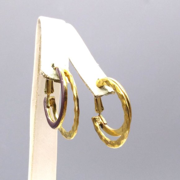 Vintage Enamel Double Hoop Earrings, Hammered Gold Tone and Plum Purple - Picture 4 of 5